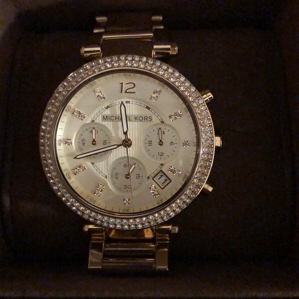 Like new Michael Kors watch with links and case